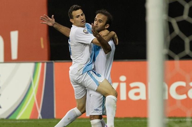 Marco Pappa y José Contreras tienen una amistad desde hace varios años. (Foto Prensa Libre: Hemeroteca PL)