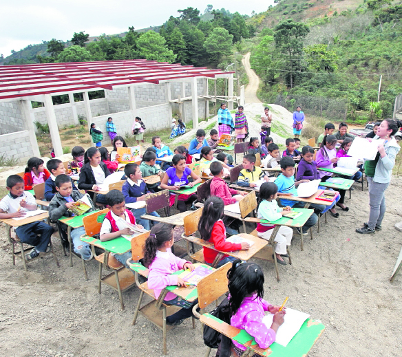 Educación deberá priorizar cobertura en preprimaria y secundaria. (Foto Prensa Libre: Hemeroteca PL)