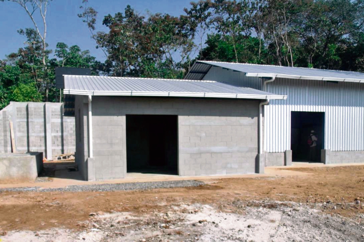 Parte del  equipo que servirá para producir leche de soya, en el Centro Nutricional Rotario de Sumpango, Sacatepéquez.