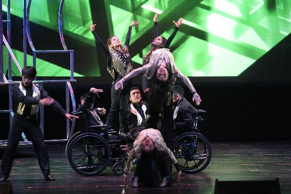 Habilidad y destreza muestran en  gala musical artistas con  capacidades diferentes. (Foto Prensa Libre: Edwin Castro)