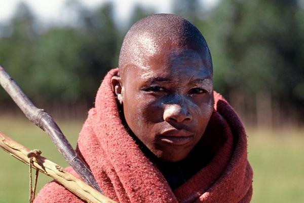 Transkei, un joven Xhosa, el día de su circuncisión (Foto Prensa Libre: Friedel Gierth).