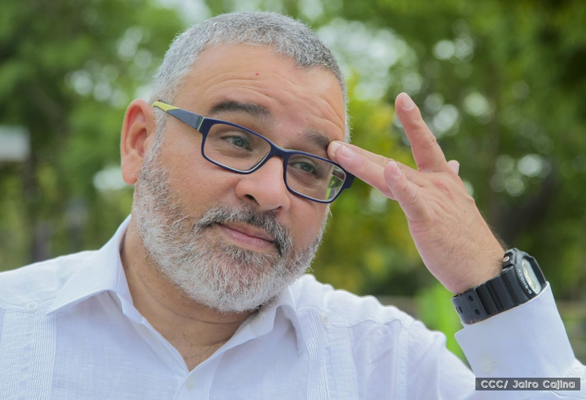 Documentos oficiales revelan una posible trama que habría financiado con dinero sucio la campaña presidencial de Mauricio Funes en El Salvador. (Foto Prensa Libre: AP).