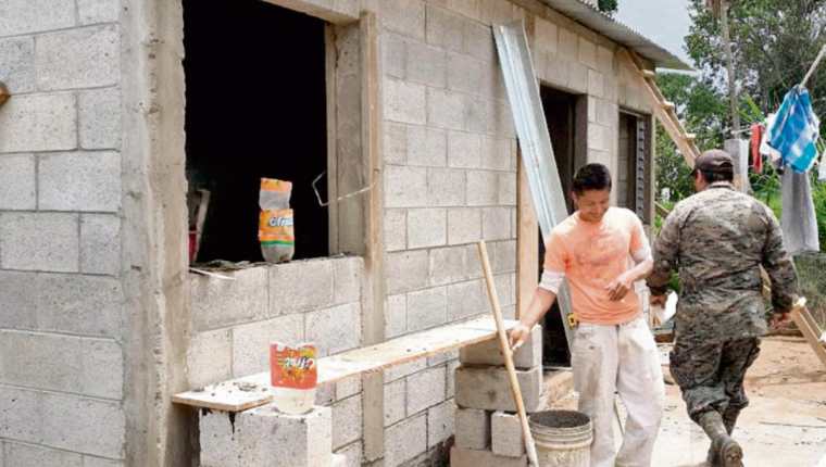 Una de las 15 viviendas que se construyen en El Quetzal, San Marcos, para afectados por sismos.