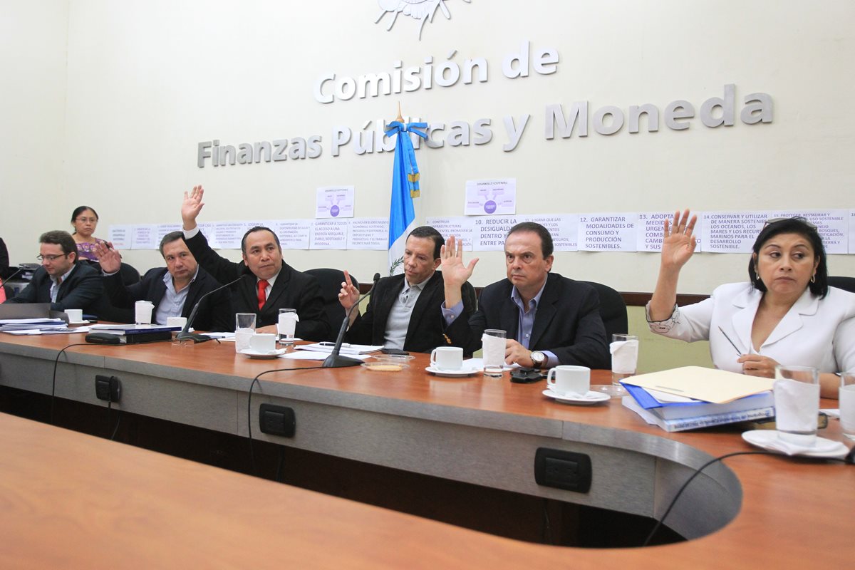 La Comisión de Finanzas del Congreso insiste en que el equipo de FCN-Nación debe llegar y explicar su propuesta de gasto. (Foto Prensa Libre: Hemeroteca PL)