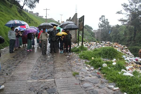 Habitantes denuncian contaminación proveniente de un rastro y un vertedero.