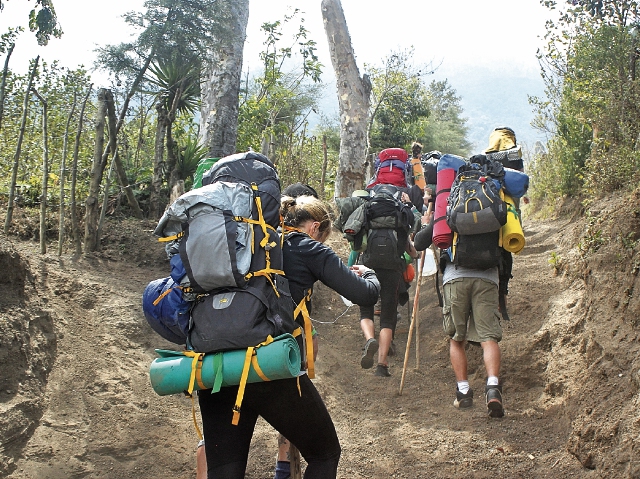 Turistas visitan menos el volcán de Acatenango luego de tragedia de enero