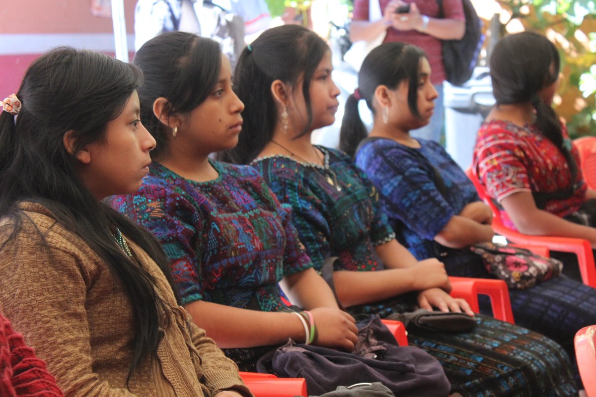 Mujeres menores de 18 años no podrán contraer matrimonio a partir de la próxima semana. (Foto Prensa Libre: Hemeroteca PL)