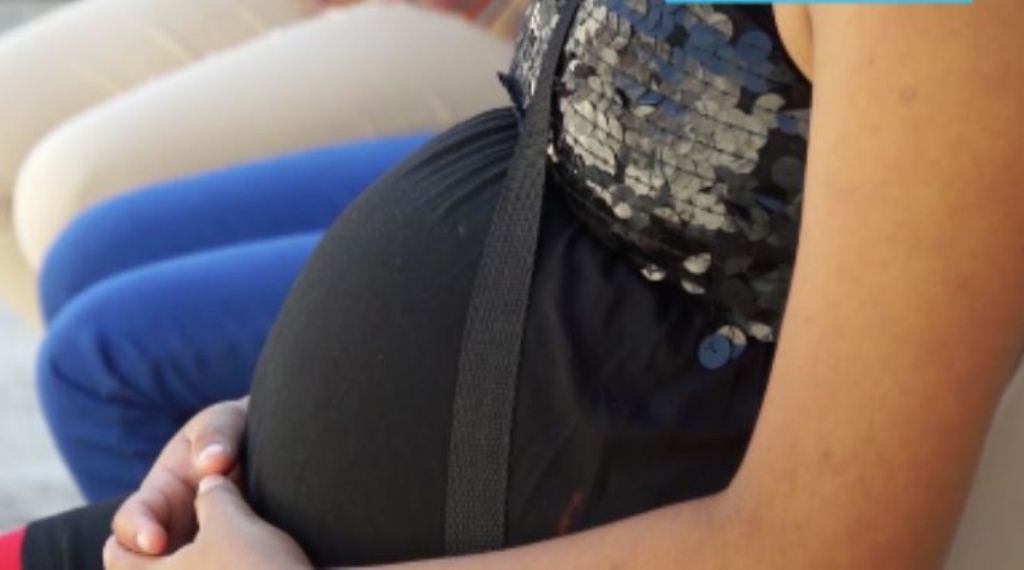 Organizaciones están preocupadas por las muertes maternas y embarazos en adolescentes que se registran en el país. (Foto Prensa Libre: Hemeroteca PL)