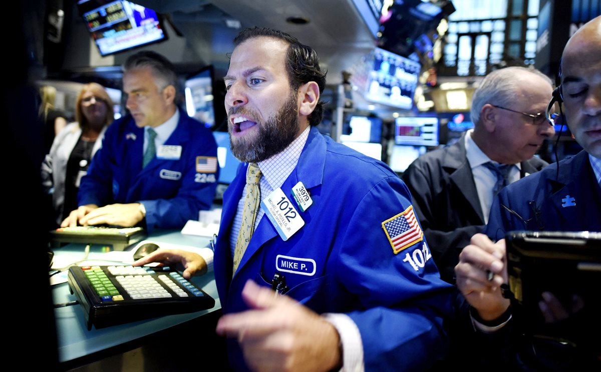 Corredores de Wall Street muestran angustia hoy ante la caída de indicadores ( PL-EFE)