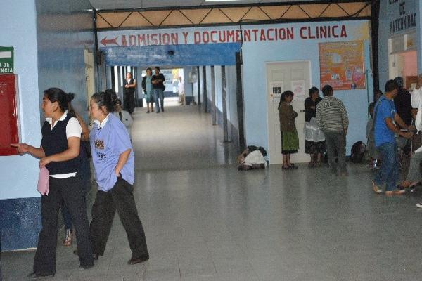 Tres denuncias hay contra trabajadores del nosocomio,  por negligencia, homicidio e incumplimiento de deberes.