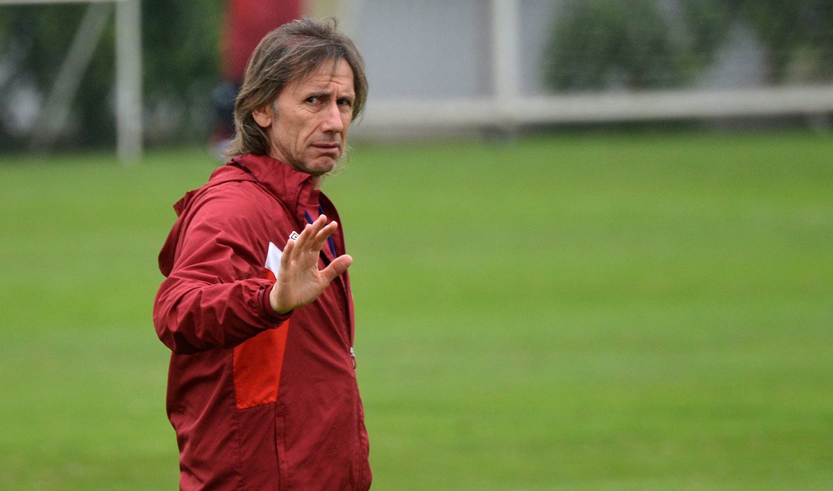 Al mando del técnico Ricardo Gareca, Perú se medirá contra Argentina el próximo 5 de octubre en La Bombonera. (Foto Prensa Libre: AFP)