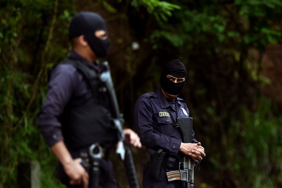 El Gobierno de El Salvador presenta medidas para reducir la criminalidad en el país. (Foto Prensa Libre: AFP).