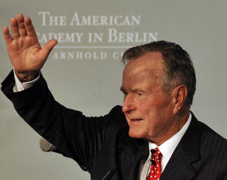 Imagen de archivo del expresidente de EE.UU. George H.W. Bush. (Foto Prensa Libre: AFP).