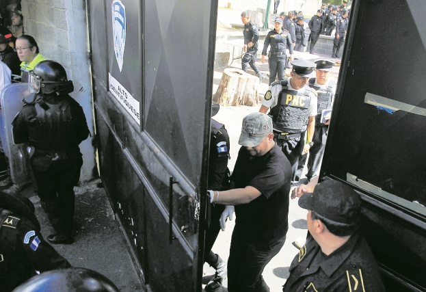 El martes 7 de marzo varias niñas se escaparon del hogar, regresaron horas después y cuando las dejaron entrar las encerraron. (Foto Prensa Libre: Hemeroteca PL)