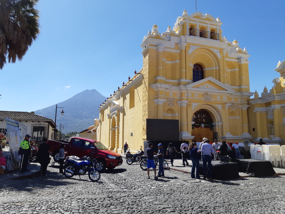 La rifa se llevó a cabo en Antigua Guatemala, Sacatepéquez. (Foto Prensa Libre: Julio Sicán)
