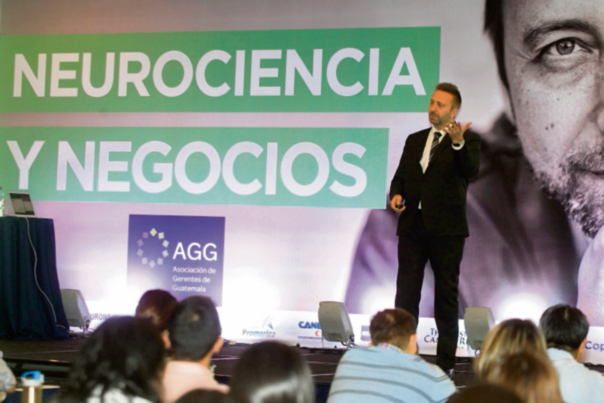 Thomas Ramsoy, impartió el viernes pasado, la conferencia: “Neurociencia y Negocios”. (FOTO PRENSA LIBRE: Edwin bercián)