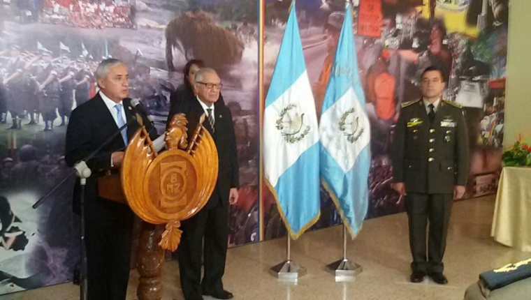 Ceremonia de juramentación del nuevo ministro. (Foto Prensa Libre. Esvin García)