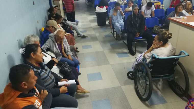 Hospital General San Juan de Dios reanuda atención en consulta externa. (Foto Prensa Libre: Estuardo Paredes)