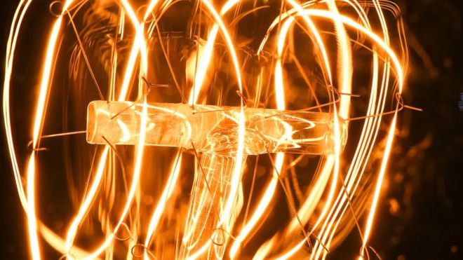 En busca de la luz, los científicos se internaron en un oscuro túnel lleno de sorpresas. (THINKSTOCK).