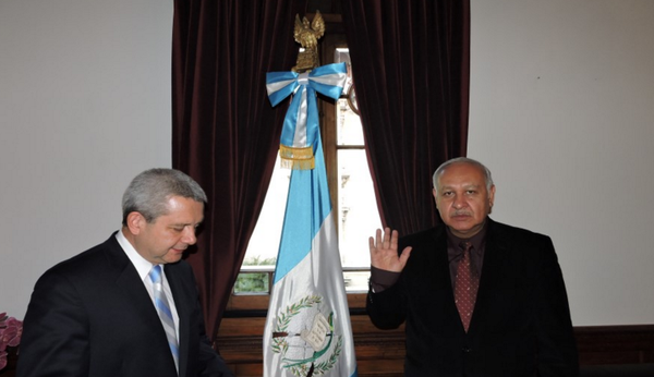 Aldo Estuardo García Morales fue juramentado nuevo ministro de Comunicaciones. (Prensa Libre: Internet)
