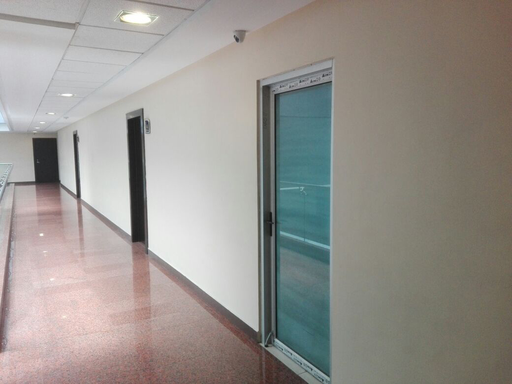 Esta es parte de las oficinas que se ubican en el nivel 11 del edificio Dubái Center, zona 10, las cuales aún no son ocupadas por la SAT. (Foto Prensa Libre: Hemeroteca PL)
