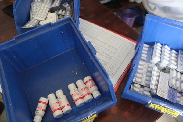 Son pocos los medicamentos que hay en la farmacia del centro de Salud de la ciudad de Escuintla. (Foto Prensa Libre: Melvin Sandoval)