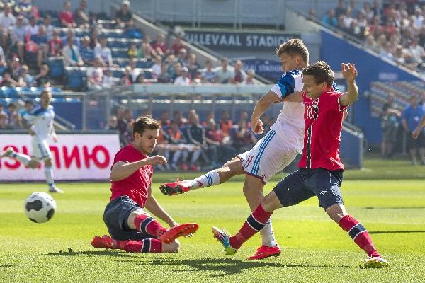 Rusia y Noruega empataron 1-1 en amistoso previo al Mundial de Brasil 2014. (Foto Prensa Libre: EFE)