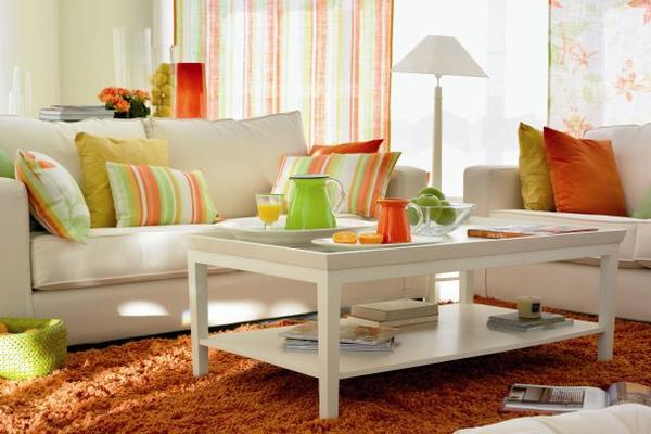 Los cojines se pueden combinar con los demás accesorios decorativos.