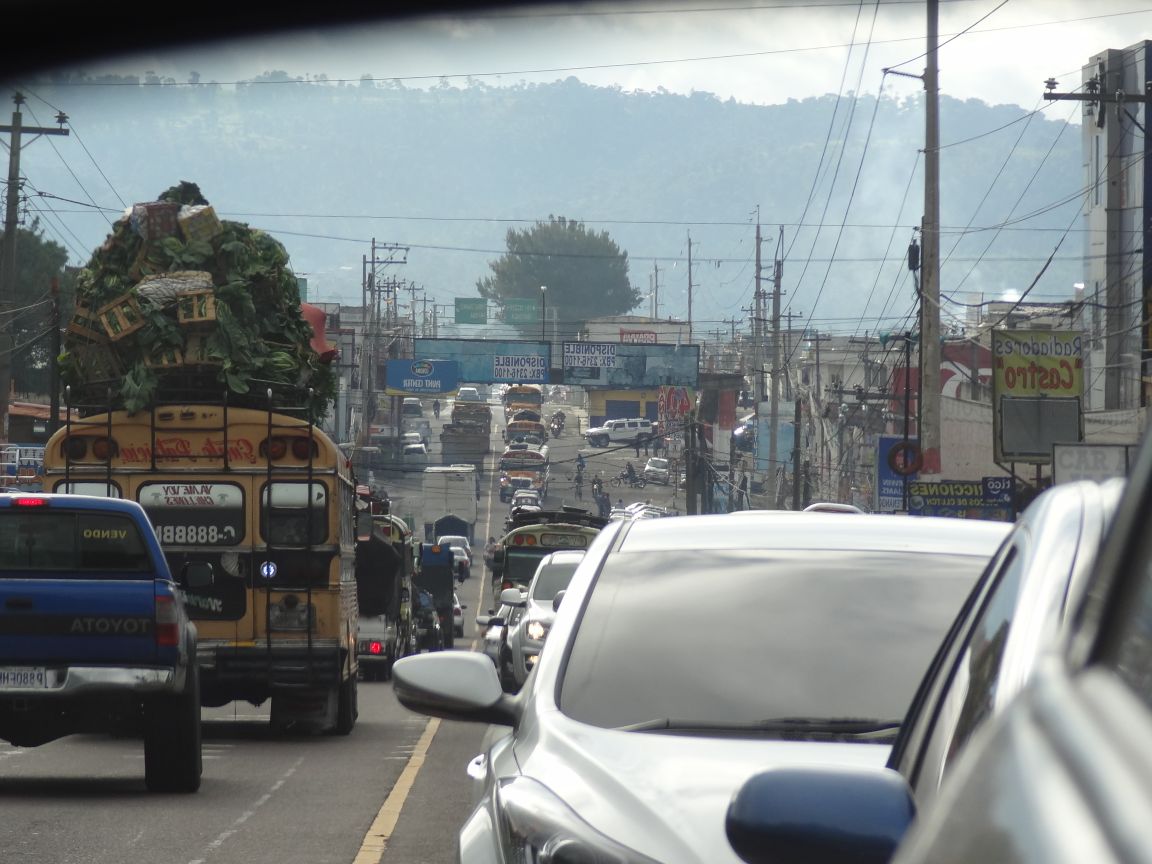 Tránsito se complica en Chimaltenango y El Tejar durante asueto