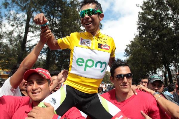 El cafetero celebró luego de las ocho etapas. (Foto Prensa Libre: Fernando Ruiz)