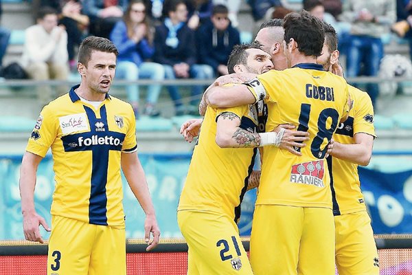El Parma se encuentra en la zona de descenso en la Serie A de Italia. (Foto Prensa Libre: EFE).