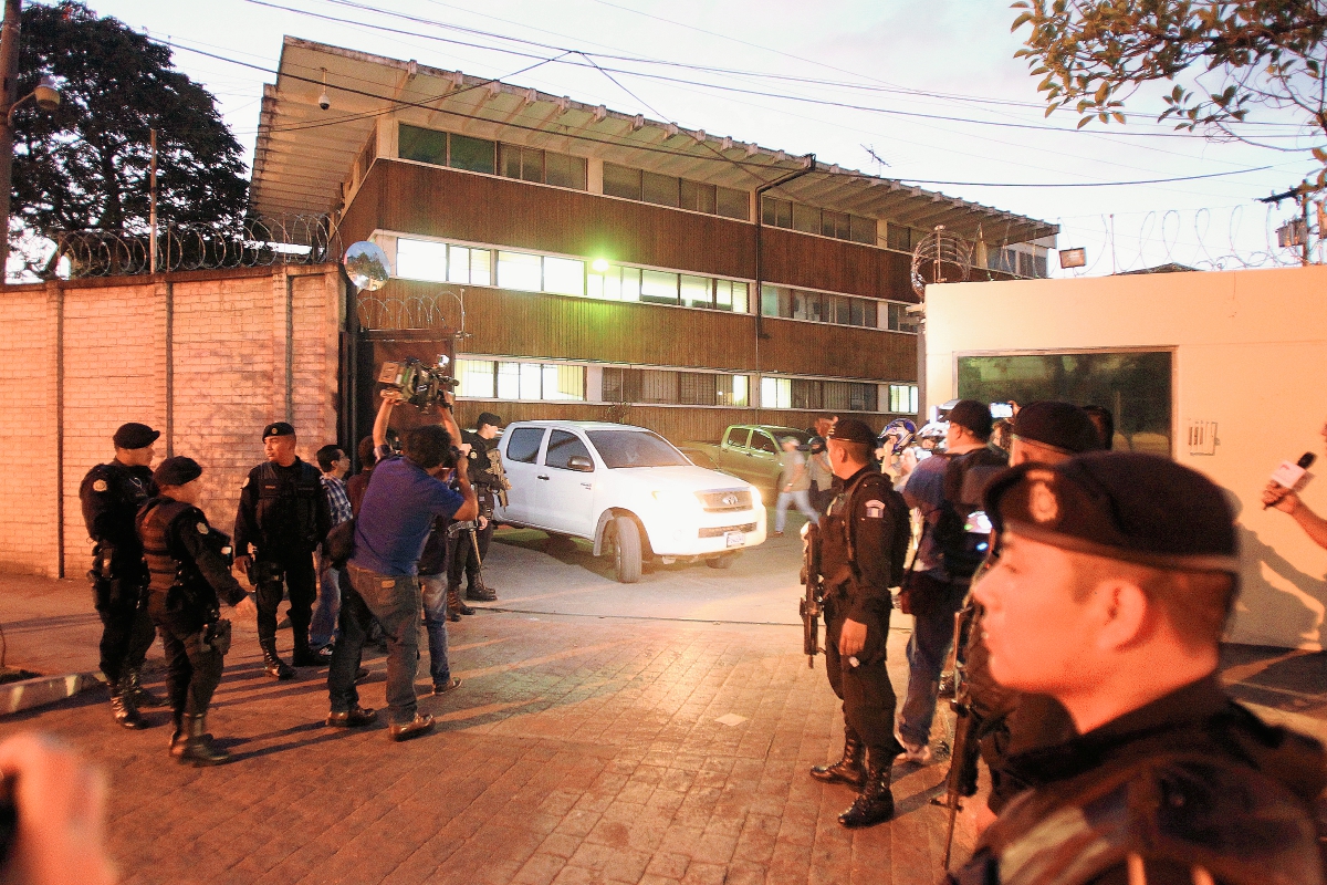 El 11 de diciembre fueron allanadas las instalaciones de la Digici en la Ruta 1 y 6a. avenida zona 4. (Foto Prensa Libre: Hemeroteca PL)