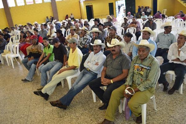 Pobladores de Casillas, Santa Rosa, exigen que las autoridades aclaren asesinato de niña.