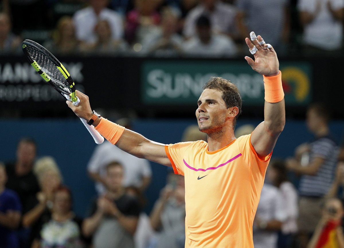 El tenista español Rafael Nadal debutó con victoria en Brisbane, en su regreso a las canchas después de una lesión. (Foto Prensa Libre: EFE)