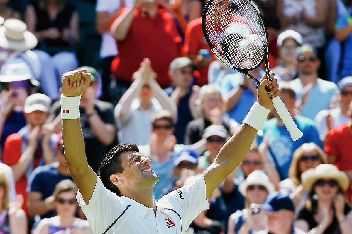 Djokovic celebra tras superar a Kohlschreiber este lunes. (Foto Prensa Libre: AP)