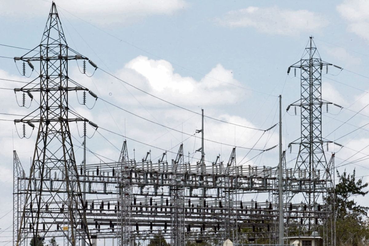 Los precios de la electricidad para los usuarios de la Eegsa, Deorsa y Deocsa cambiarán el 1 de mayo próximo.