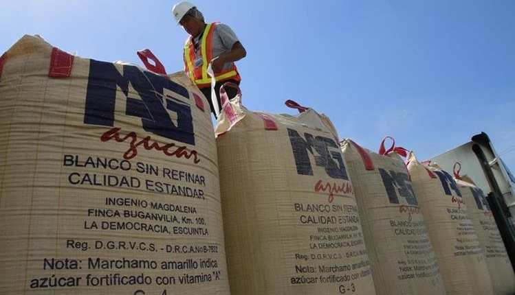 El 64% de las exportaciones que realizó Guatemala a Perú en 2017 fue azúcar. (Foto Prensa Libre: Hemeroteca)