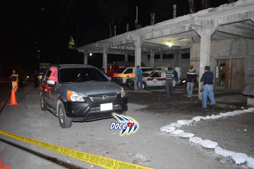 Camioneta en la que se transportaba Alexander Morales Arroyo. (Foto Prensa Libre: DoceTv).
