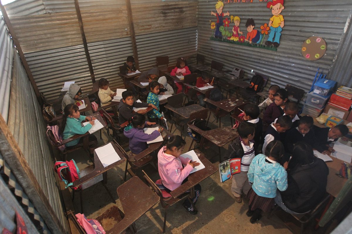 La condición para las familias beneficiadas es tener niños que asistan a la escuela y al centro de Salud.(Foto Prensa Libre: Hemeroteca PL)