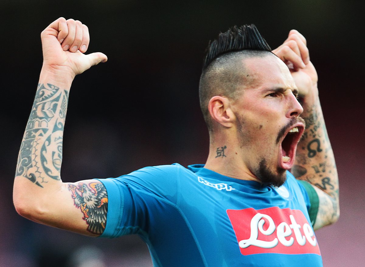 El Nápoli se afianza en el primer lugar de la Serie A gracias a Marek Hamsik. (Foto Prensa Libre: AFP)