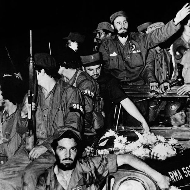 Fidel Castro dirigió la lucha contra Batista en la Sierra Maestra, mientras otros grupos y partidos coordinaban la acción en las ciudades.