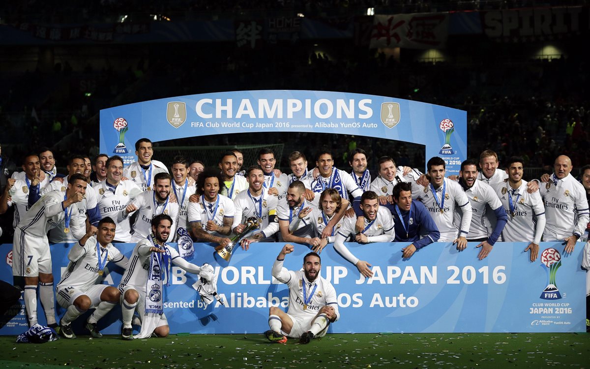 El Real Madrid sumó su tercer título en el año luego de ganar el Mundial de Clubes este domingo. (Foto Prensa Libre: EFE)
