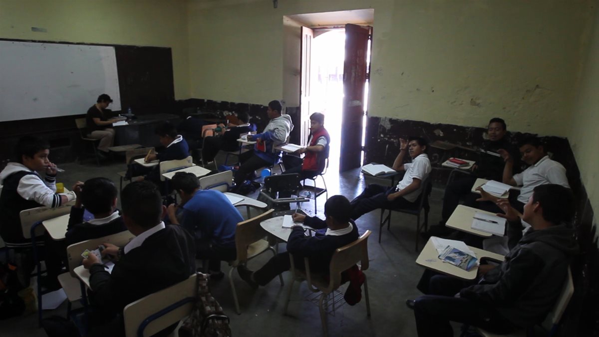 Más de 3.1 millones de estudiantes fueron inscritos en el año lectivo 2016. (Foto Prensa Libre: Hemeroteca PL)