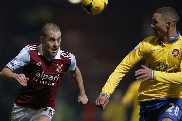 Joe Cole firmó por dos años con el Aston Villa, informó el Birmingham. (Foto Prensa Libre: AP)