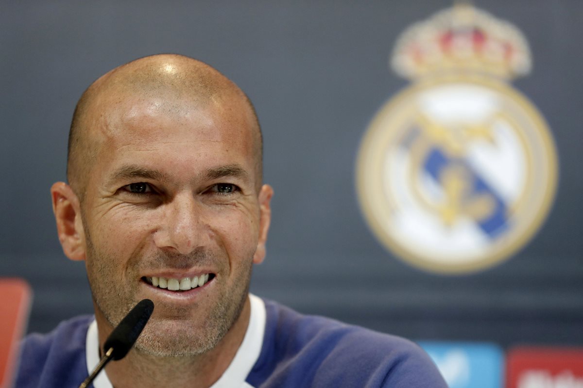 Zinedine Zidane, Técnico del Real Madrid se muestra precavido para los próximos compromisos. (Foto Prensa Libre: EFE)