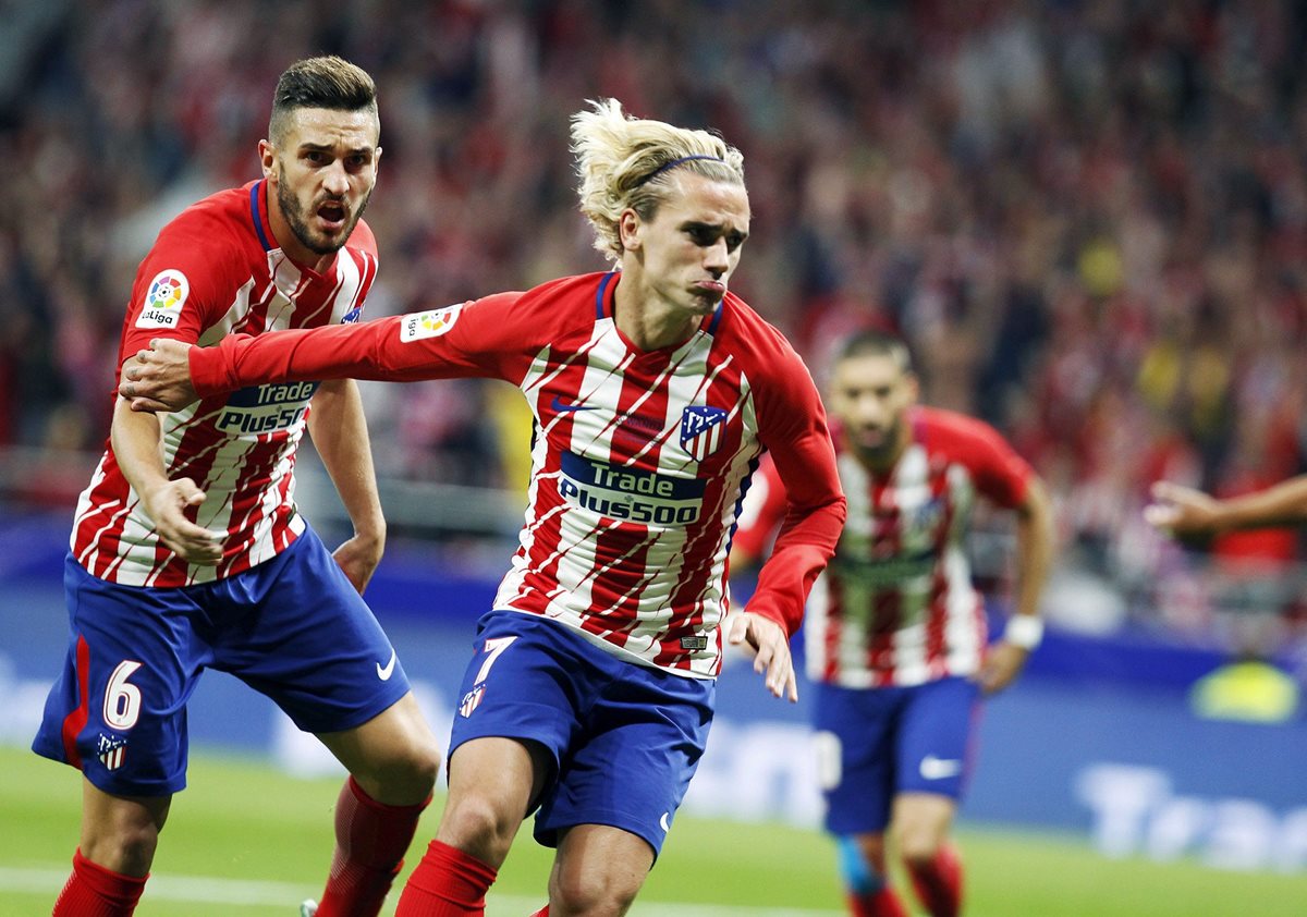 Griezmann se convirtió en el primer jugador en anotar en el Wanda. (Foto Prensa Libre: EFE)