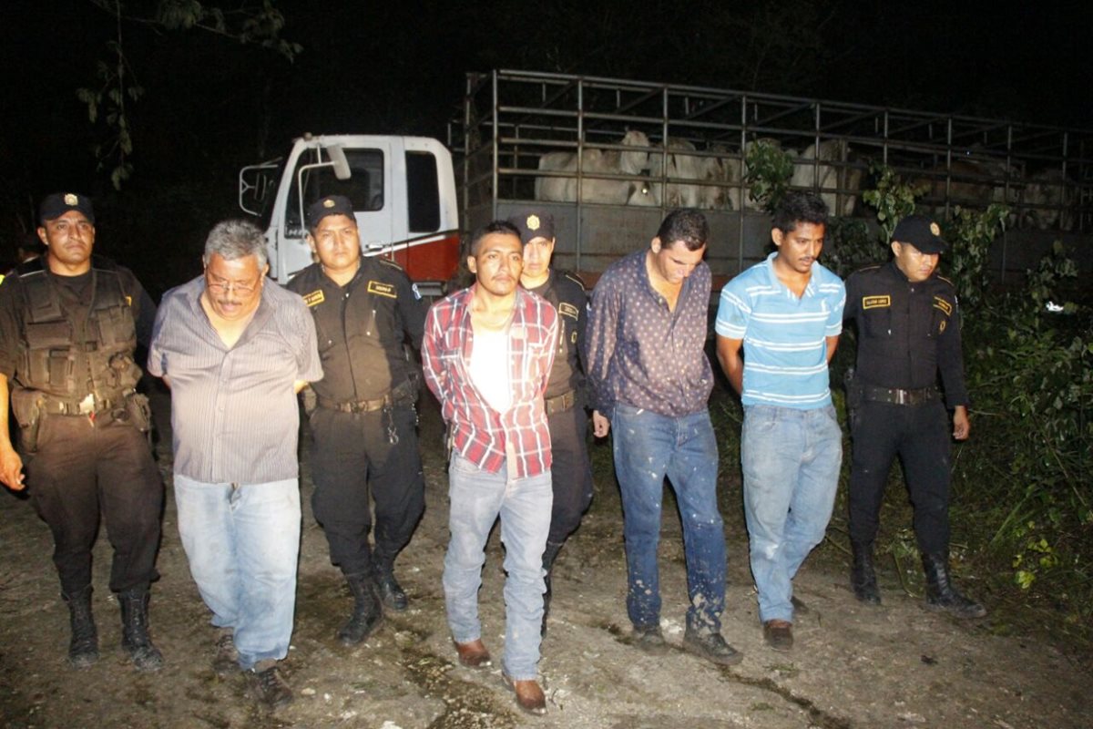 Capturan a cuatro presuntos cuatreros en Petén