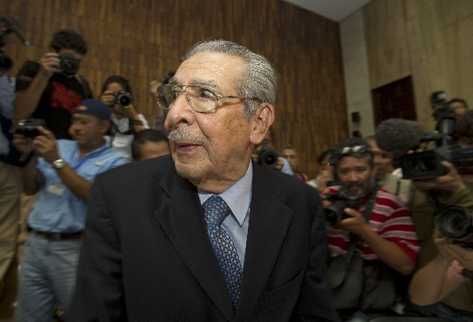 José Efraín Ríos Montt, ex jefe de Estado de facto, condenado a 80 años  por genocidio.