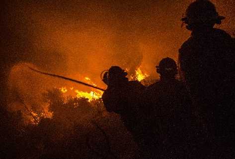 Gobierno de Chile decreta alerta sanitaria por incendios. (Foto Prensa Libre:EFE)