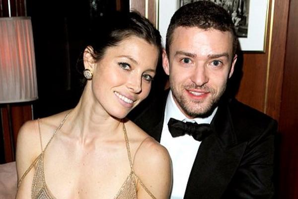 Justin Timberlake y Jessica Biel anuncian que esperan a su primer bebé.